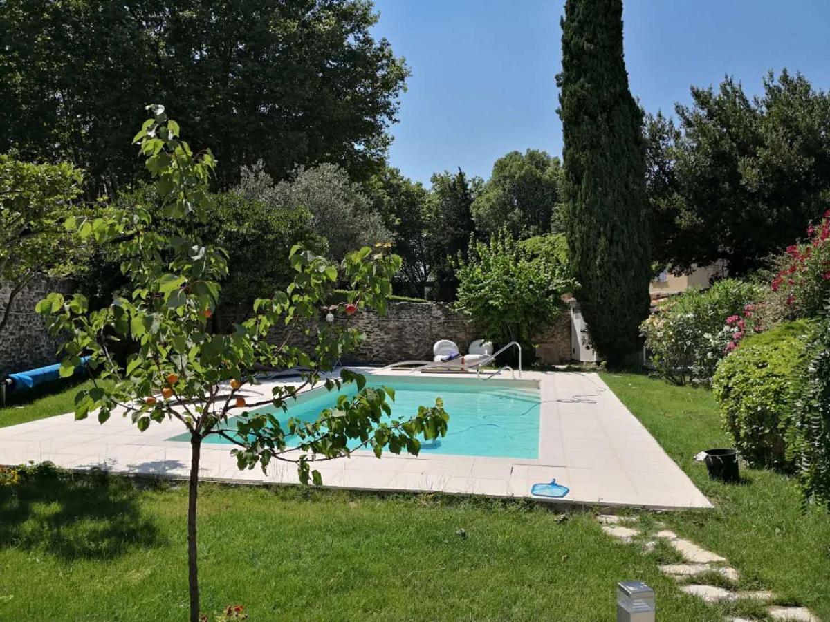 La Petite Maison De Lingling Mornas Bagian luar foto