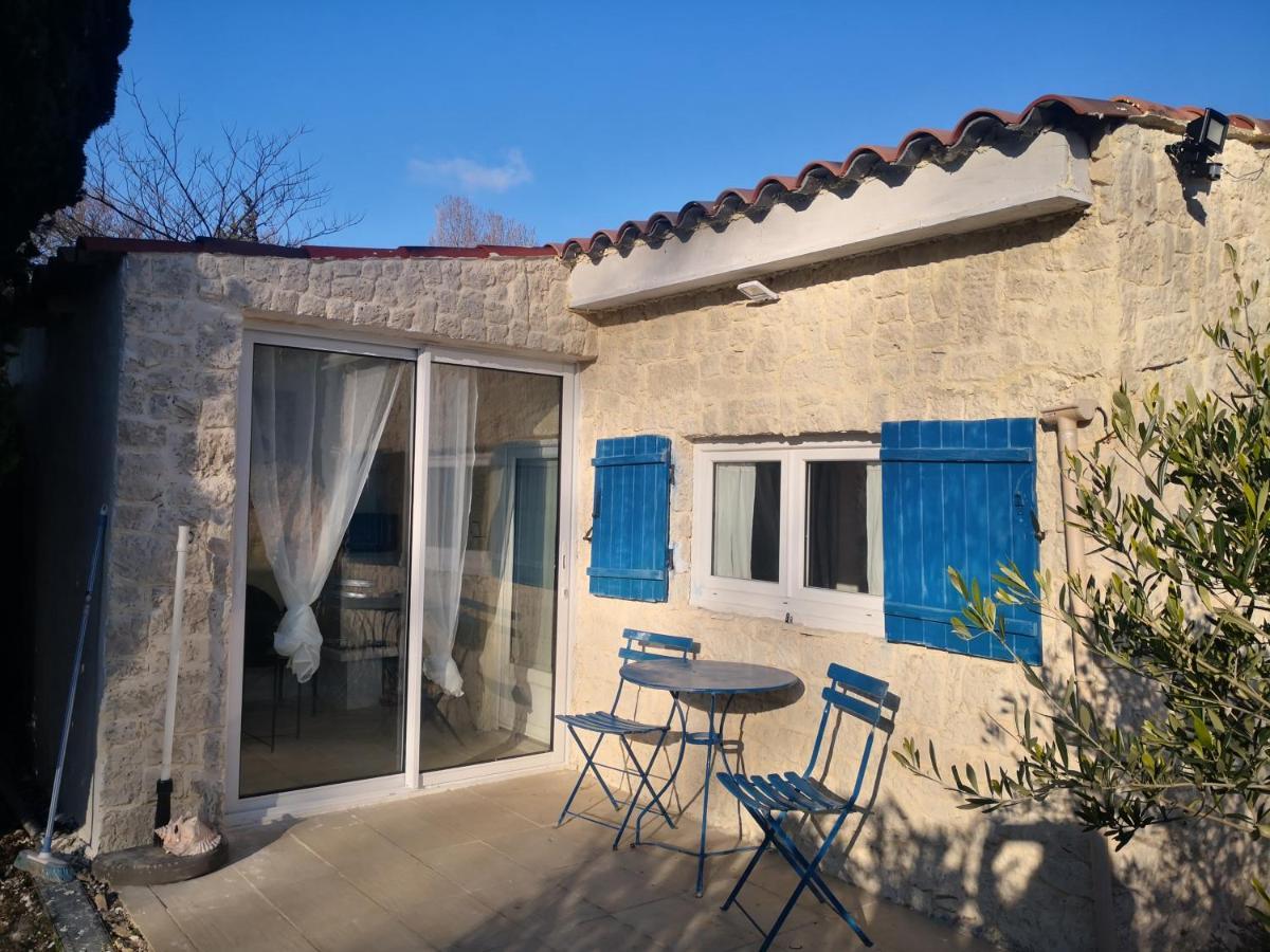 La Petite Maison De Lingling Mornas Bagian luar foto