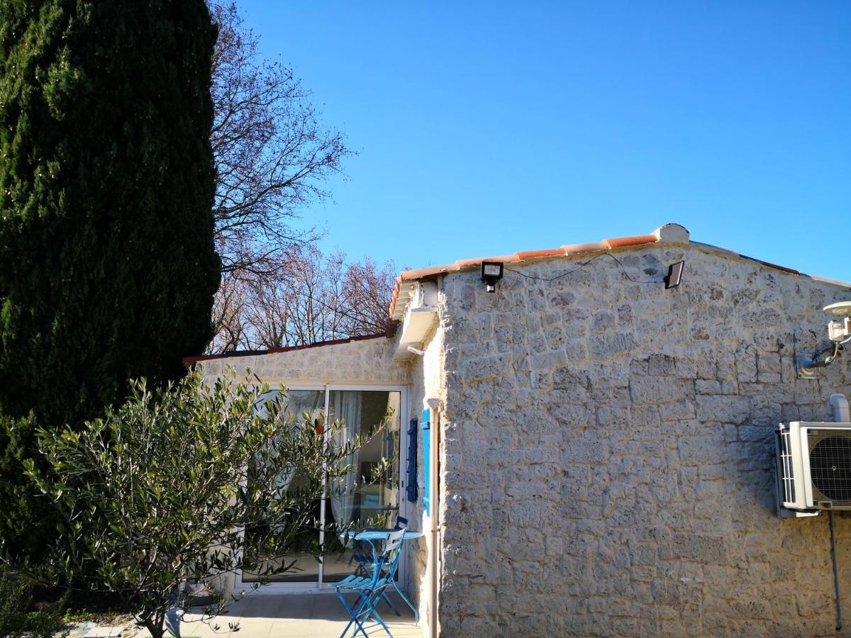 La Petite Maison De Lingling Mornas Bagian luar foto