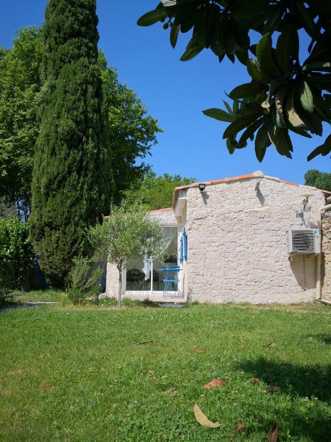 La Petite Maison De Lingling Mornas Bagian luar foto